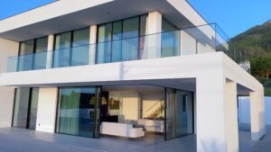Front view Holiday Beach Rental Silver Coast